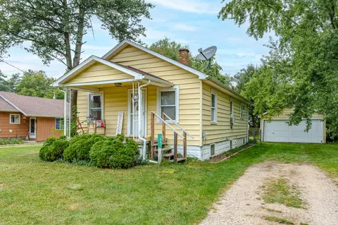 1041 E G Ave, Kalamazoo, MI 49004