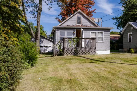 165 Collins Ave, Benton Harbor, MI 49022