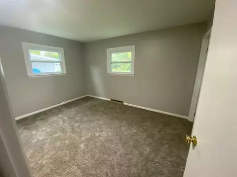 6005 Springfield Dr, Jackson, MI 49201 photo 9