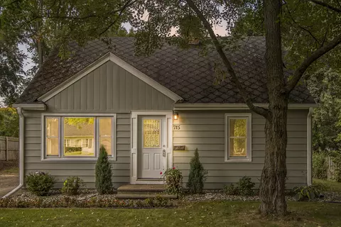 715 Fletcher Ave, Kalamazoo, MI 49006