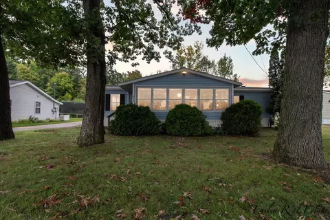16434 Bass Lake Ave, Gowen, MI 49326
