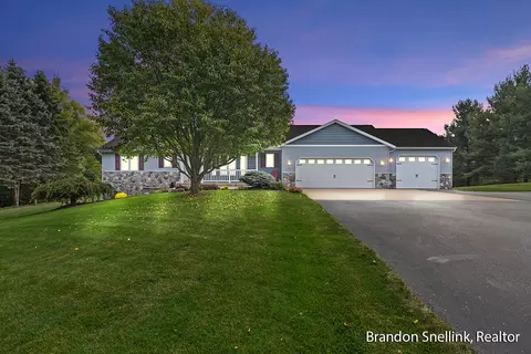 12046 24th Ave, Marne, MI 49435