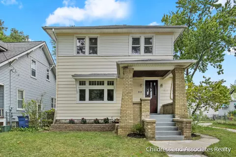 813 Webster St NW, Grand Rapids, MI 49504