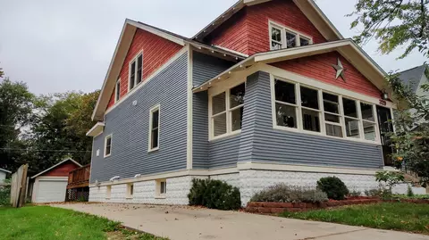 329 W 19th St, Holland, MI 49423