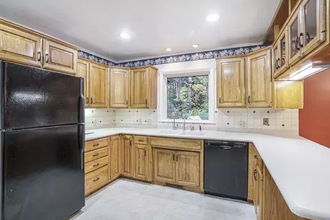 57 1st St, Plainwell, MI 49080 photo 7