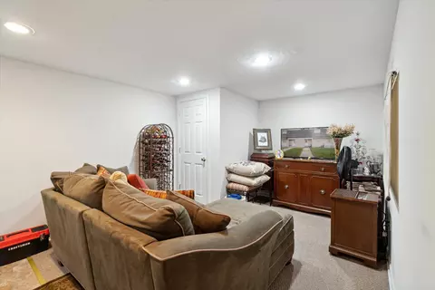 1960 Westbrook Dr, Jackson, MI 49201 photo 28