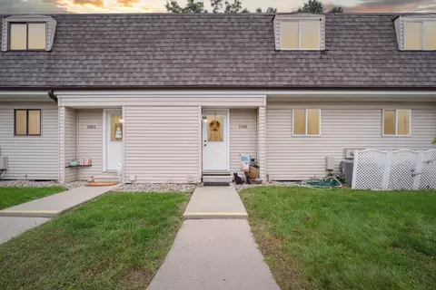 1960 Westbrook Dr, Jackson, MI 49201