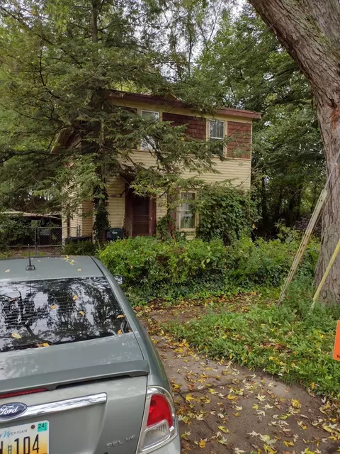 223 Reed Ave, Kalamazoo, MI 49001