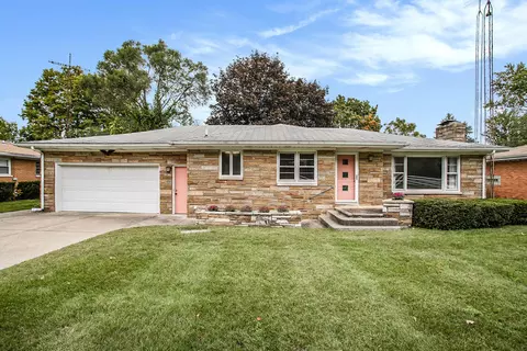211 Nickerson Ave, Benton Harbor, MI 49022
