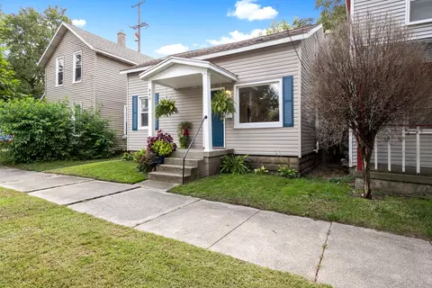 840 Veto St NW, Grand Rapids, MI 49504