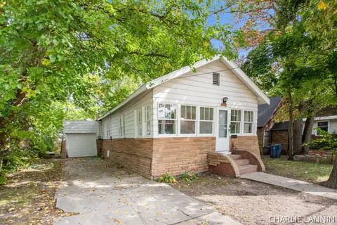 3028 Sanford St, Muskegon Heights, MI 49444
