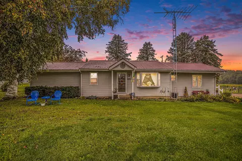 526 Athens Rd, Sherwood, MI 49089