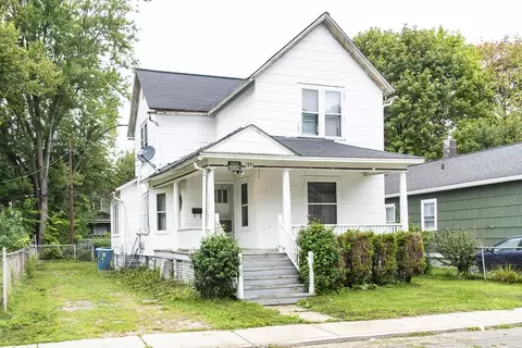 1227 Hays Park Ave, Kalamazoo, MI 49001
