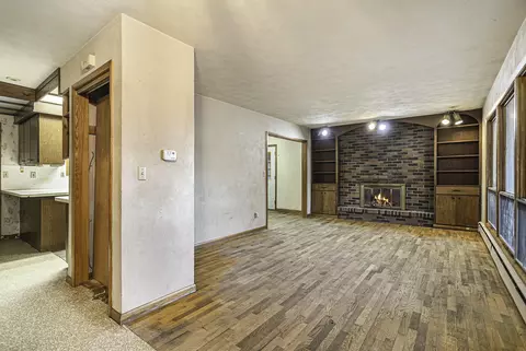 406 Allen Rd, Marshall, MI 49068 photo 7