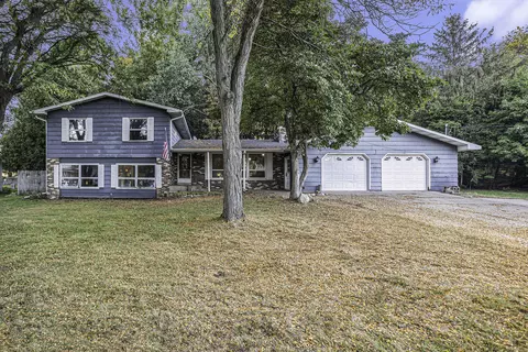 406 Allen Rd, Marshall, MI 49068 photo 2