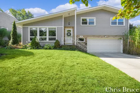 333 Lenora Ave NW, Grand Rapids, MI 49504