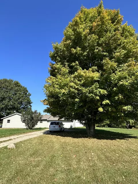 9755 Cox Rd, Bellevue, MI 49021 photo 2