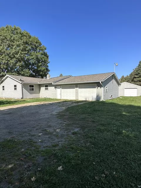 9755 Cox Rd, Bellevue, MI 49021 photo 3