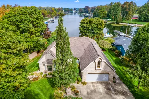 724 Tomahawk Trl, Coldwater, MI 49036