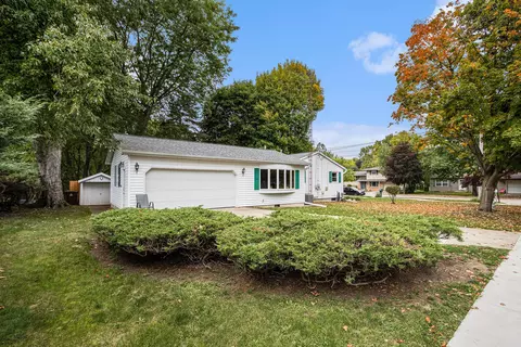213 Circle Dr, Marshall, MI 49068 photo 4