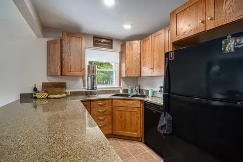 213 Circle Dr, Marshall, MI 49068 photo 10