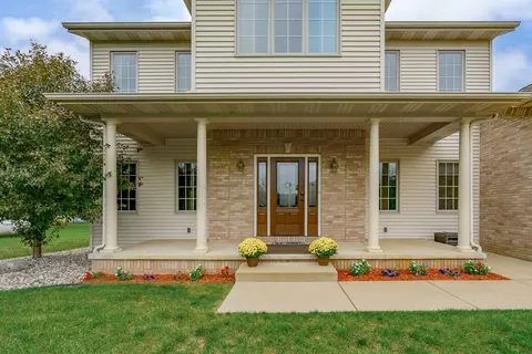 1076 S 2nd St, Kalamazoo, MI 49009