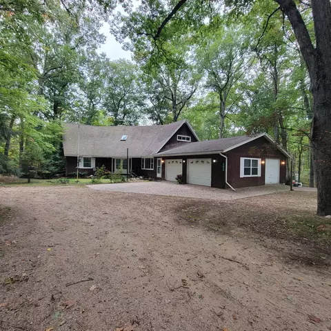 10970 Stump St, Grand Haven, MI 49417