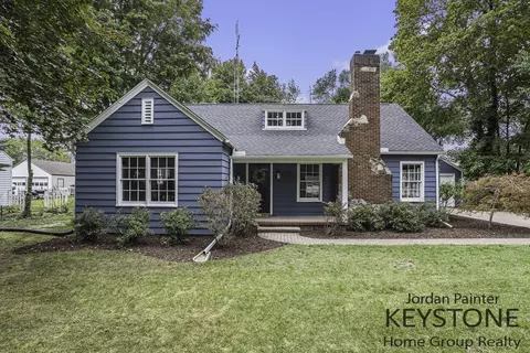 6004 St Joseph Ave, Stevensville, MI 49127