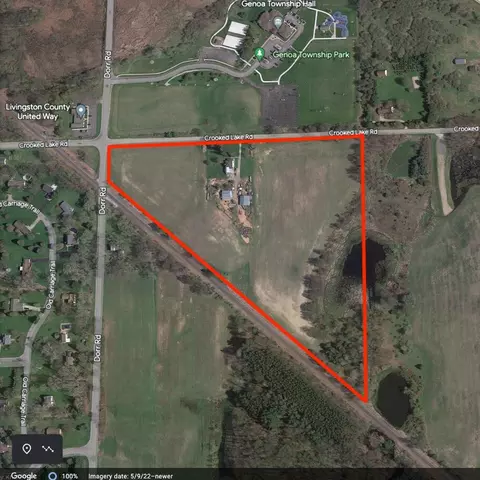 6132 Crooked Lake Rd, Brighton, MI 48116