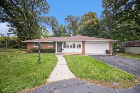 601 Robinson Rd, Jackson, MI 49203
