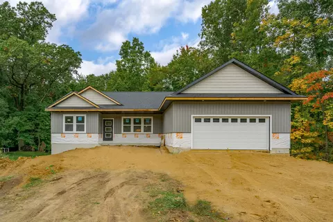 258 Markus Glen Dr, Plainwell, MI 49080