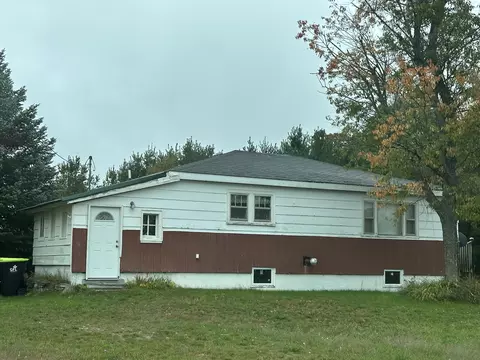 8862 N Deyoung Rd, Lake City, MI 49651