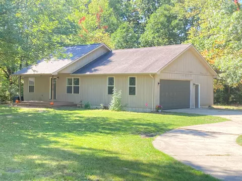 1910 Fulkerson Rd, Niles, MI 49120