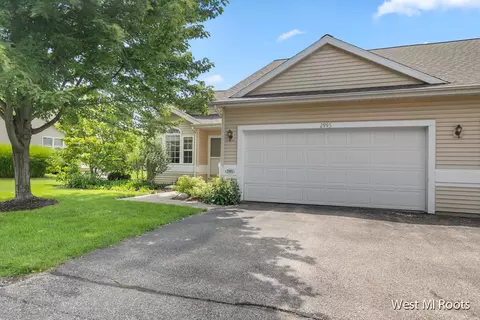 2995 Windcrest Way NE, Grand Rapids, MI 49525