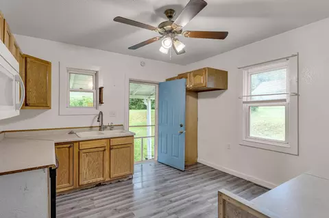 349 N Dwight St, Jackson, MI 49202 photo 6