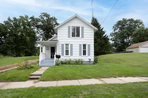 349 N Dwight St, Jackson, MI 49202 photo 3