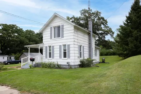 349 N Dwight St, Jackson, MI 49202 photo 2