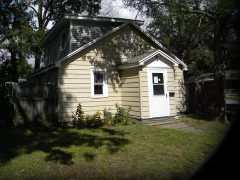2308 Crozier Ave, Muskegon, MI 49441