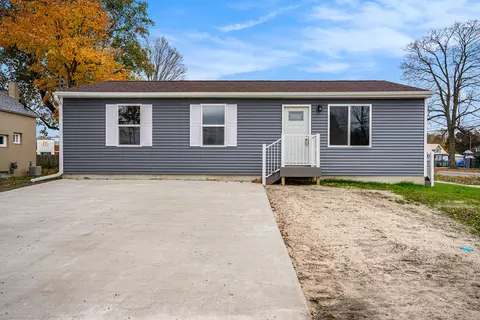 305 N Walnut St, Bangor, MI 49013