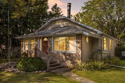 5861 E H Ave, Kalamazoo, MI 49048
