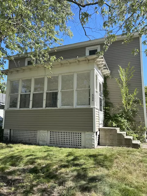 300 N Despelder St, Grand Haven, MI 49417