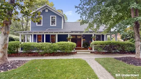 247 Grand St, Saugatuck, MI 49453