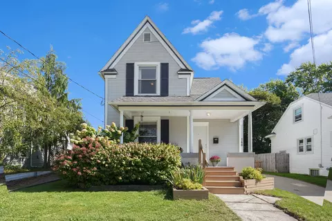 148 Lowell Ave NE, Grand Rapids, MI 49503