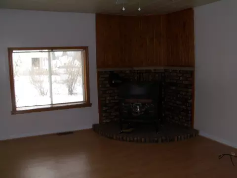 72 E Beech St, Cedar Springs, MI 49319 photo 5