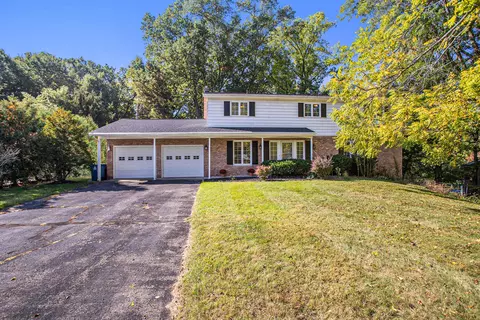 148 Edgebrook Dr, Battle Creek, MI 49015