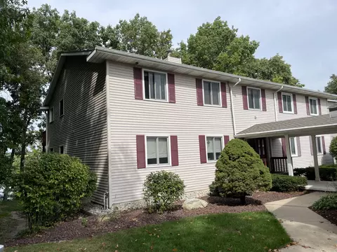 6495 Bella Vista Dr NE #101, Rockford, MI 49341