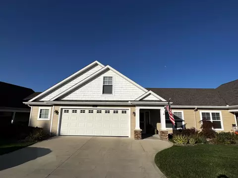 11399 S Lake Dr #151, Holland, MI 49424