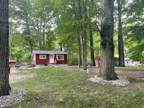15725 Minerva Dr NE, Gowen, MI 49326