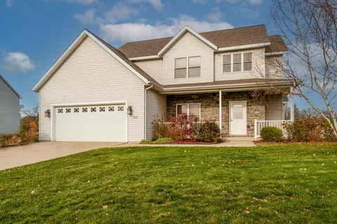 5785 Racine Dr, Stevensville, MI 49127
