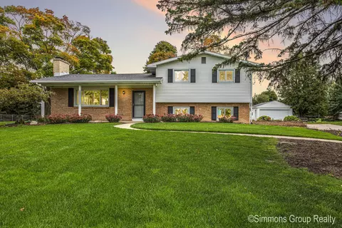 12306 Northland Dr NE, Cedar Springs, MI 49319